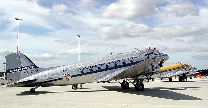 Douglas DC 3